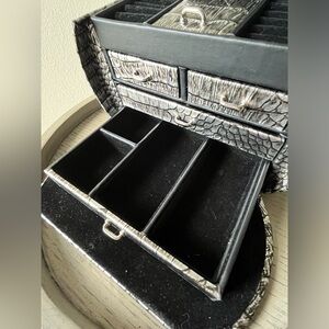 TUSCAN DESIGNS Jewelry Travel Box